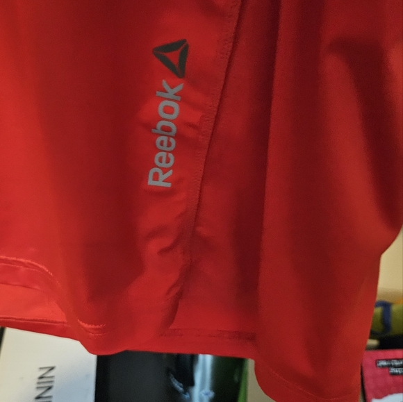 Reebok Reflective Active wear - Picture 2 of 2